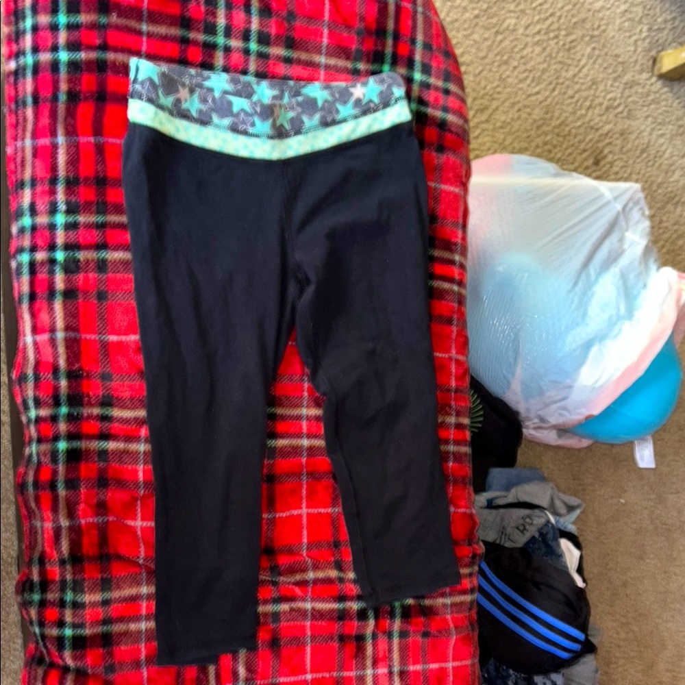 Youth black capri leggings